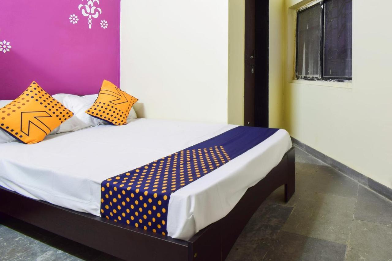 Spot On 66795 Hotel Abhijeet Otur Exterior foto