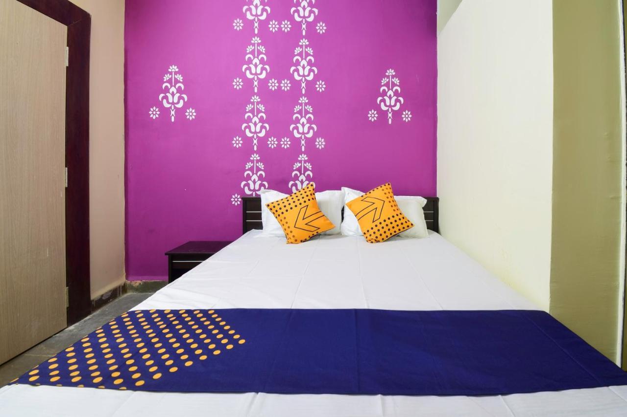 Spot On 66795 Hotel Abhijeet Otur Exterior foto